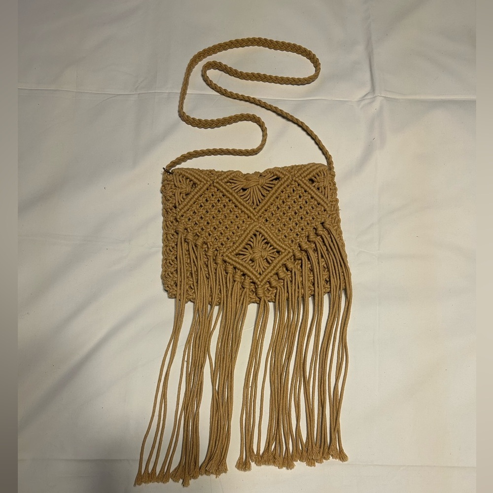 MACRAME CROSSBODY